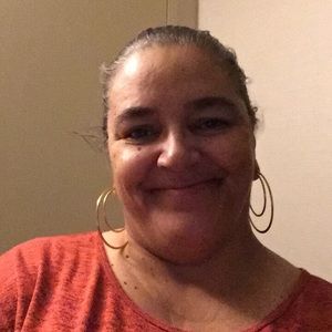 Meet your Posher, Dehaven